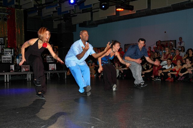 min 2005 11 12 fous swing 269